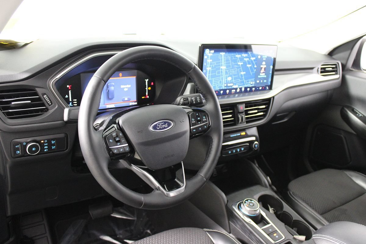 Used 2024 Ford Escape SE FWD image 29