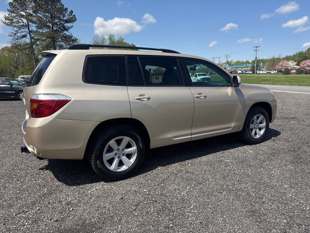 Used 2010 Toyota Highlander SE image 7