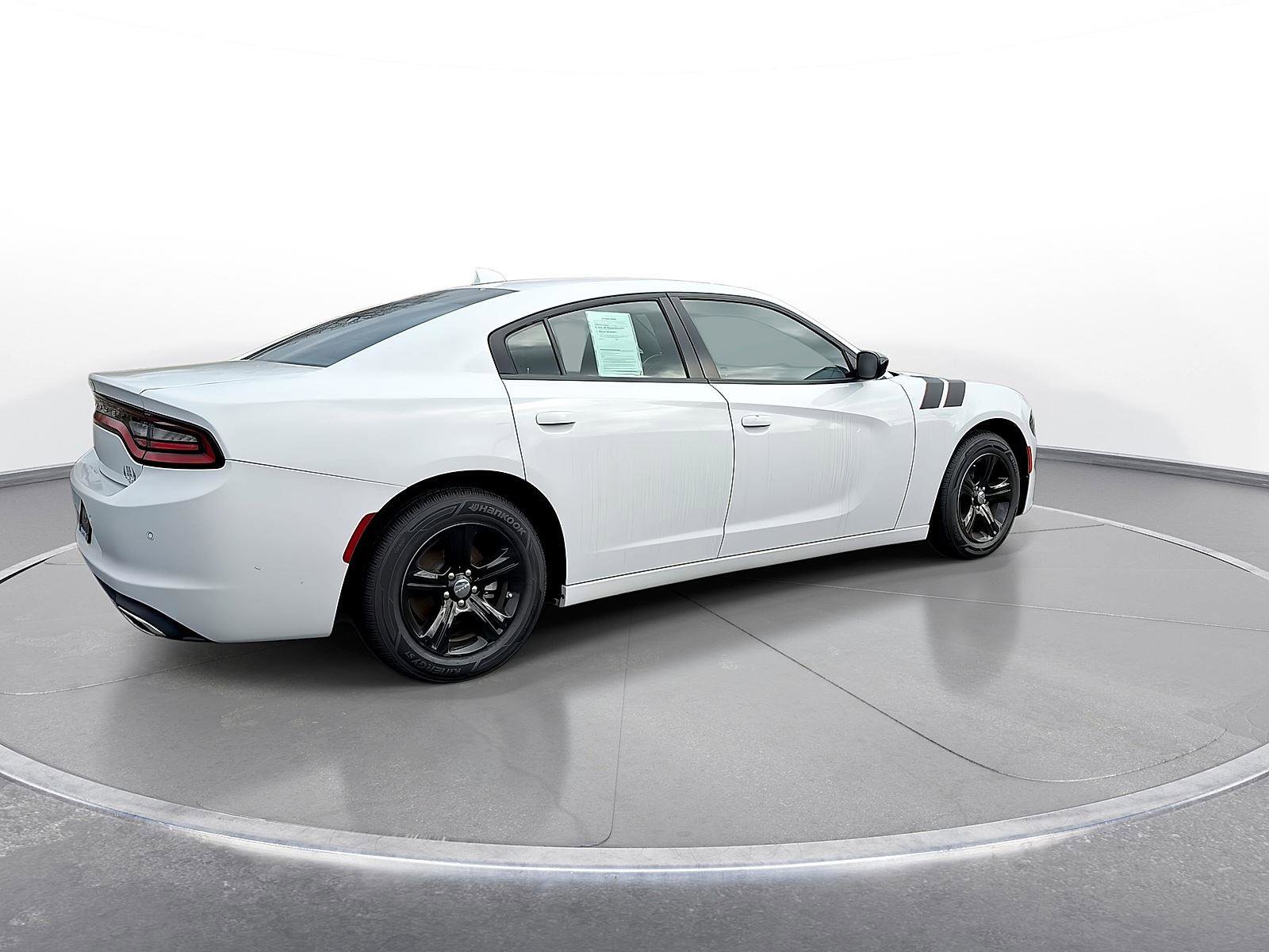 Used 2023 Dodge Charger SXT image 8