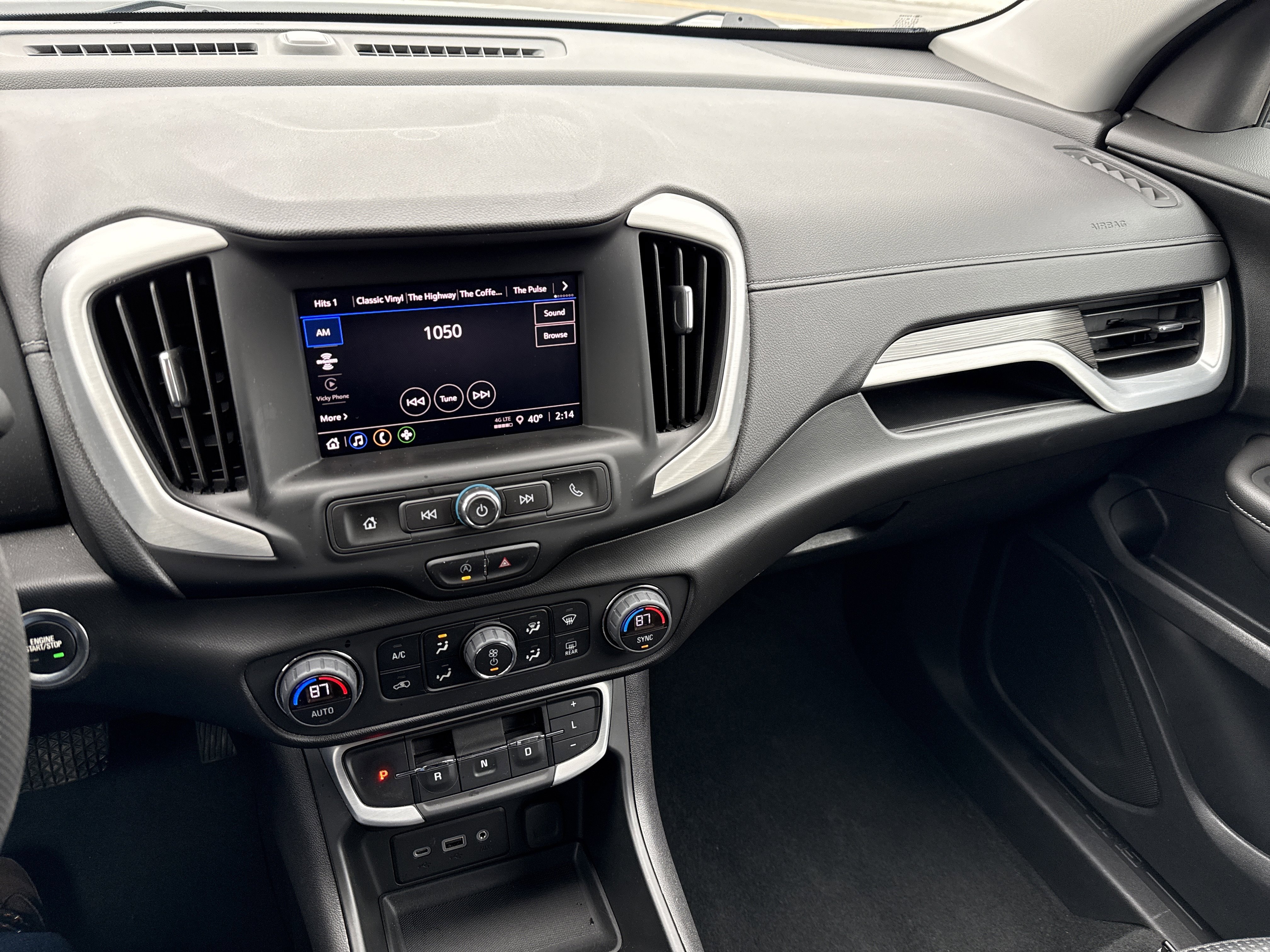 Used 2022 GMC Terrain SLE w/ Driver Convenience Package image 22