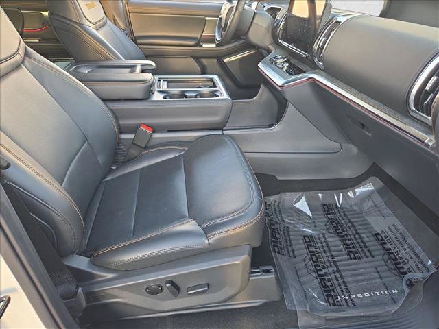 Used 2025 Ford Expedition Tremor AWD/4WD image 21