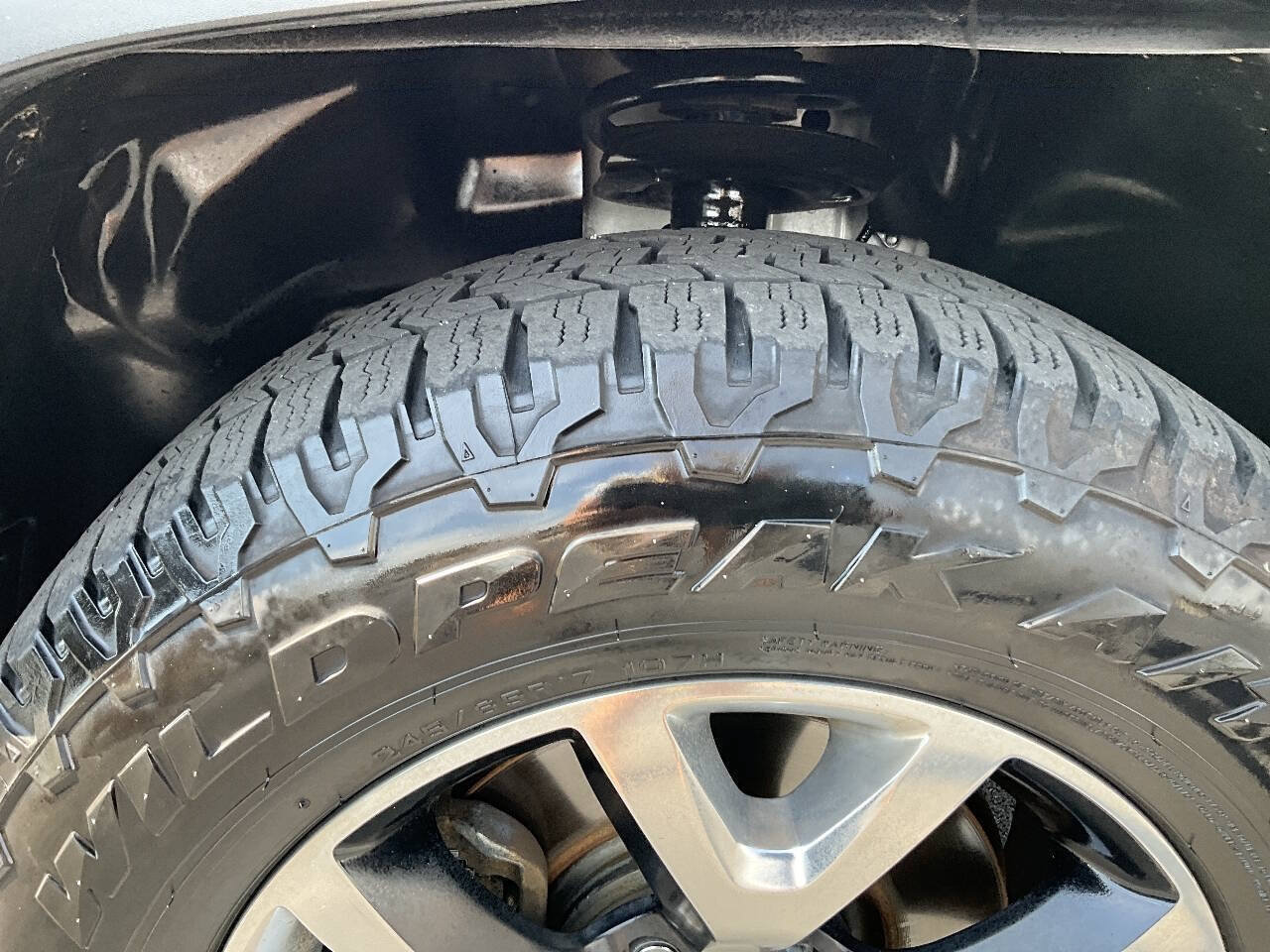 Used 2014 Jeep Cherokee Trailhawk w/ Comfort/Convenience Group AWD/4WD image 36