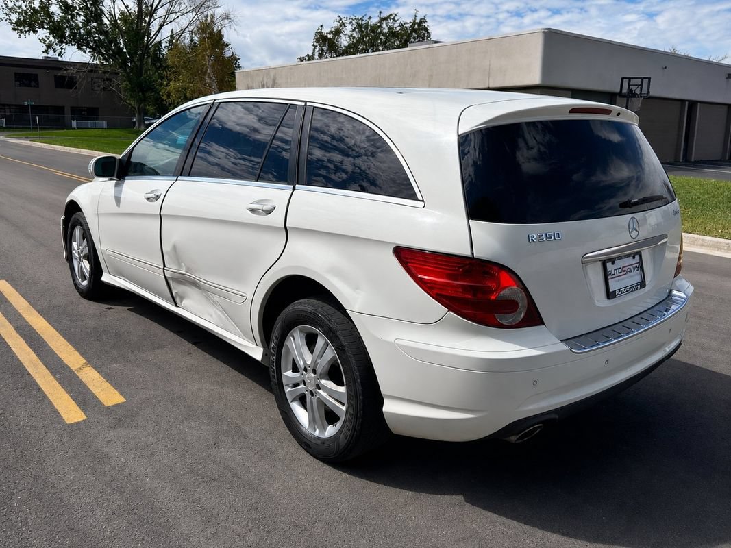 Used 2008 Mercedes-Benz R 350 4MATIC image 3