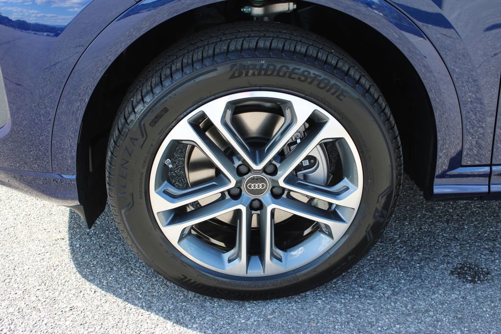 New 2025 Audi Q5 Premium Plus image 32