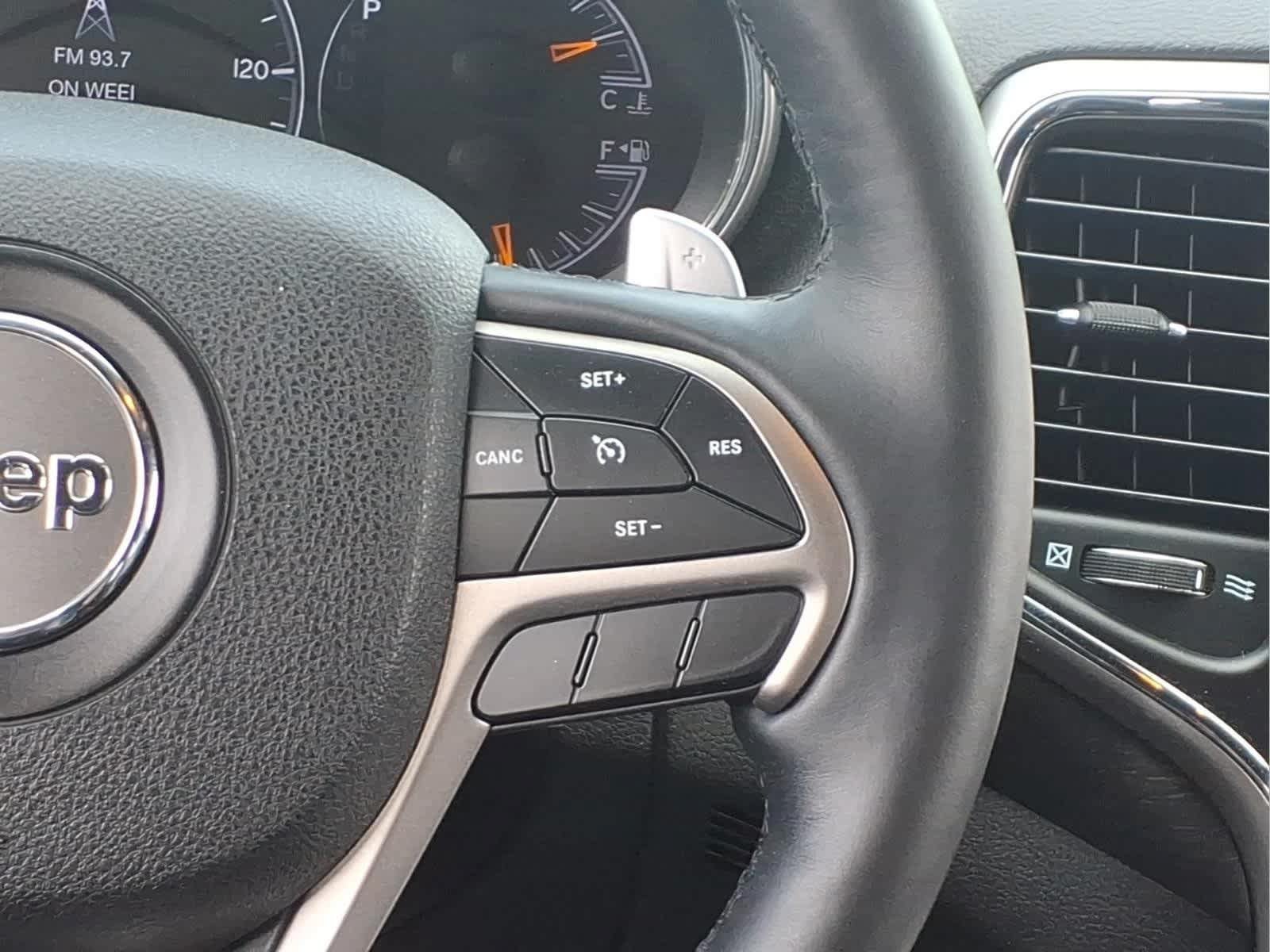 Used 2017 Jeep Grand Cherokee Altitude AWD/4WD image 22