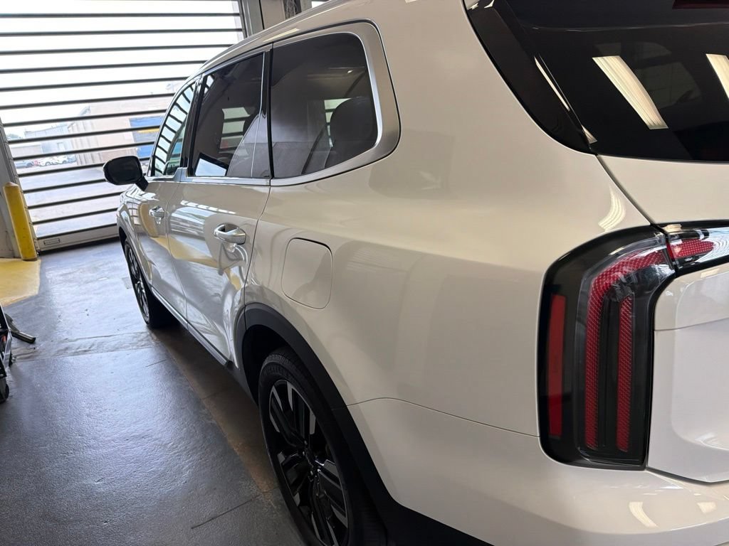 Used 2024 Kia Telluride AWD image 10