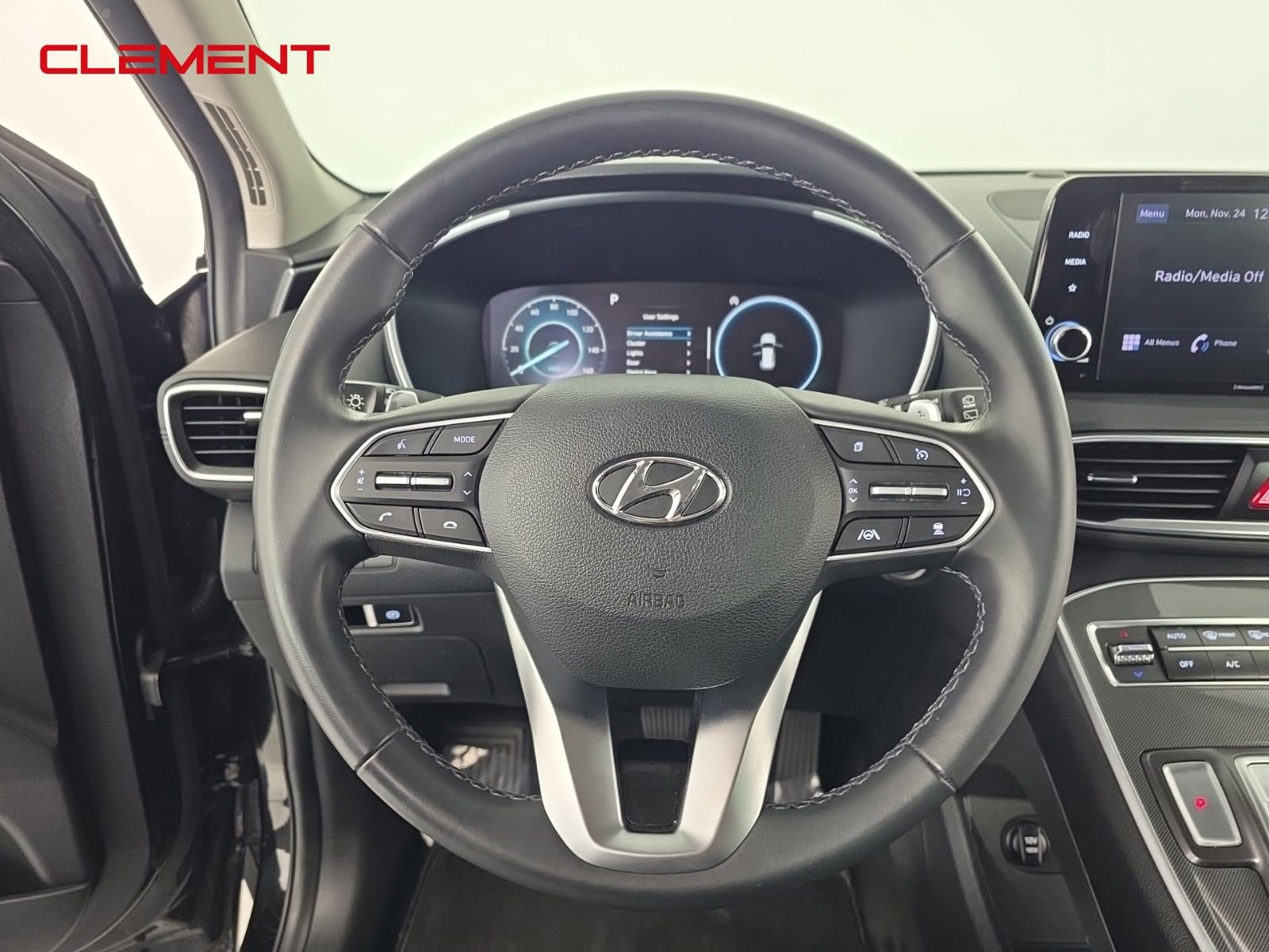 Used 2022 Hyundai Santa Fe SEL w/ Convenience Package image 12