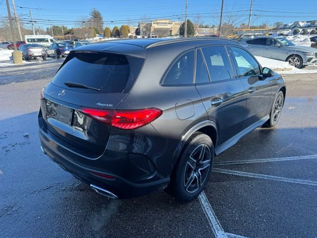 Used 2024 Mercedes-Benz GLC 300 4MATIC image 12