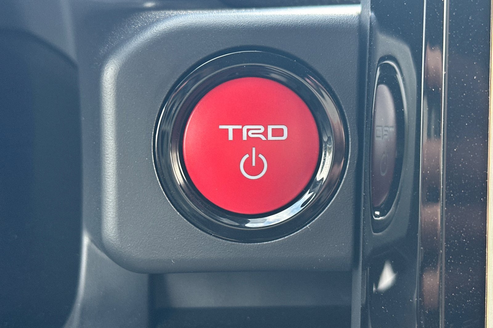 New 2025 Toyota Tacoma TRD Off-Road image 24