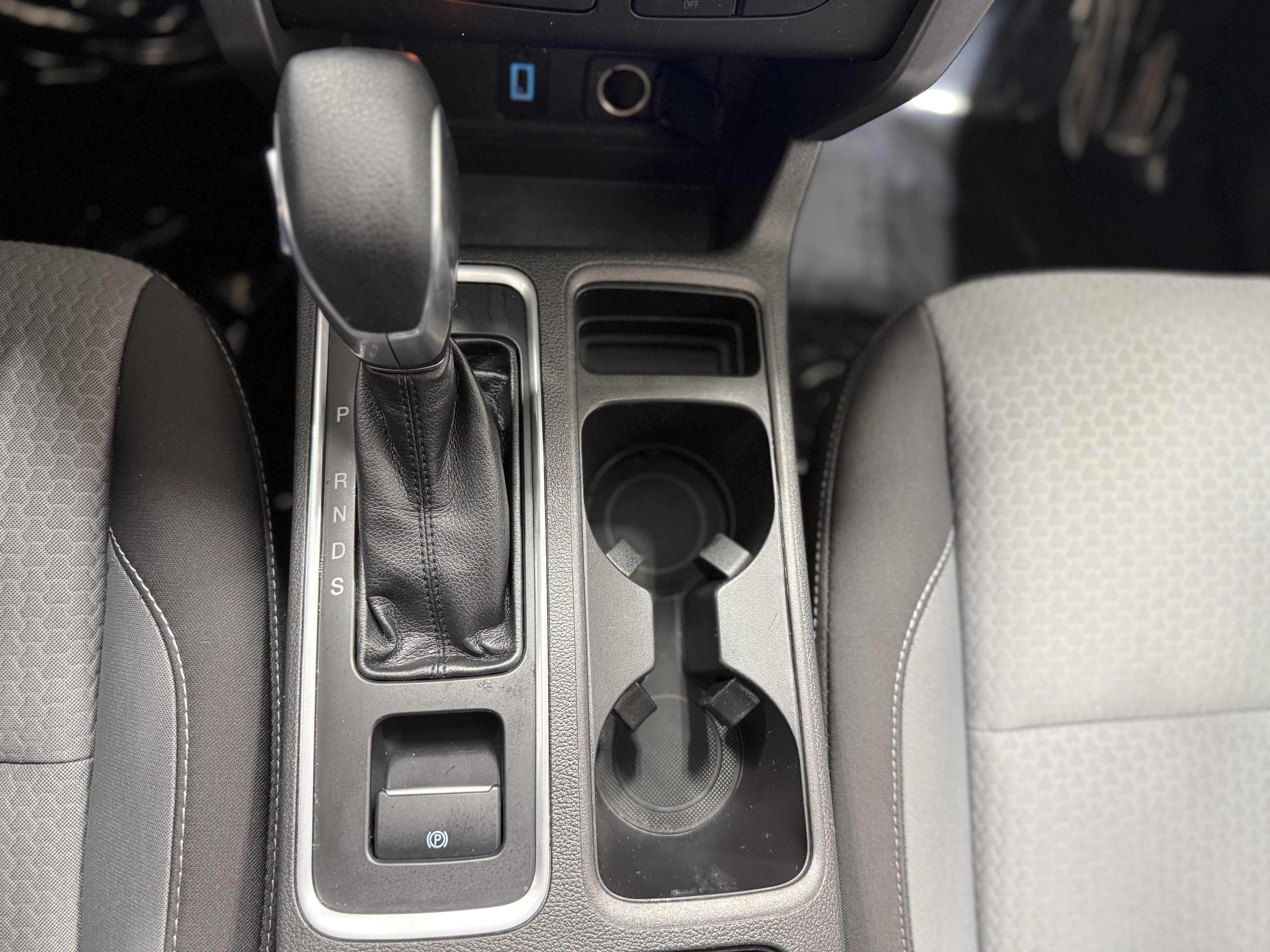 Used 2018 Ford Escape SE w/ SE Sync 3 Package image 19