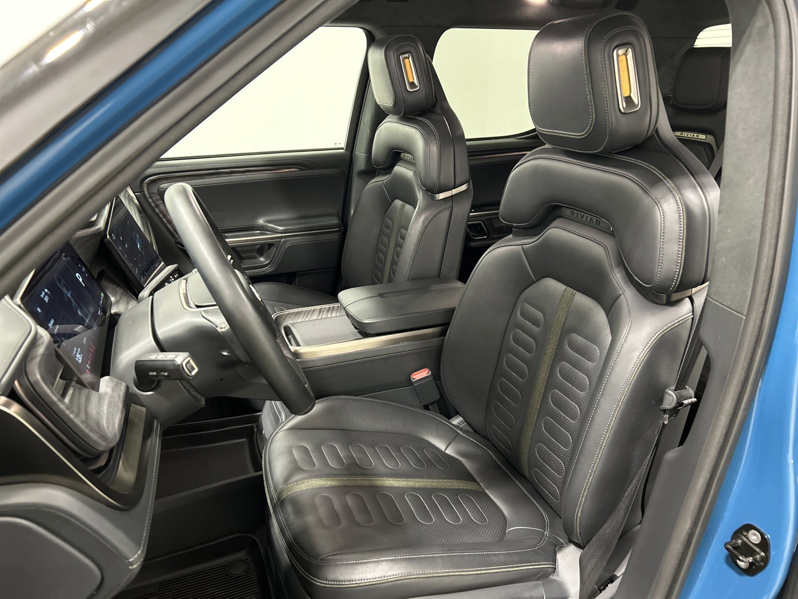 Used 2022 Rivian R1T Launch Edition AWD/4WD image 20