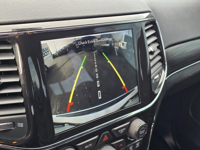 Used 2022 Jeep Grand Cherokee Limited image 9