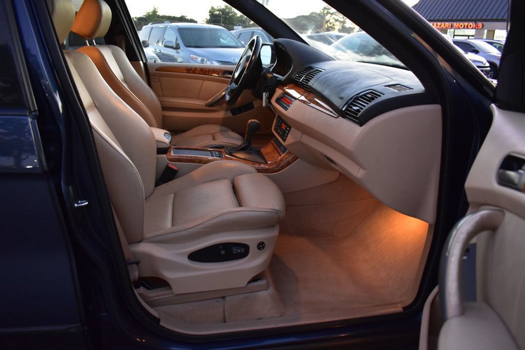 Used 2004 BMW X5 3.0i AWD/4WD image 16