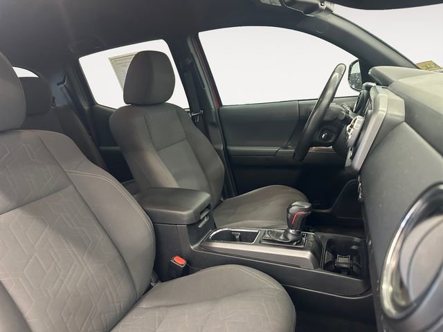 Used 2019 Toyota Tacoma TRD Sport image 15