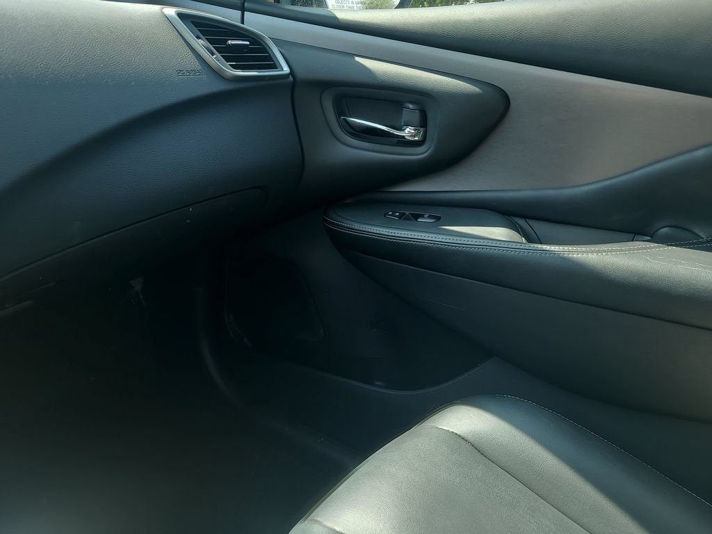 Certified 2024 Nissan Murano SV FWD image 21