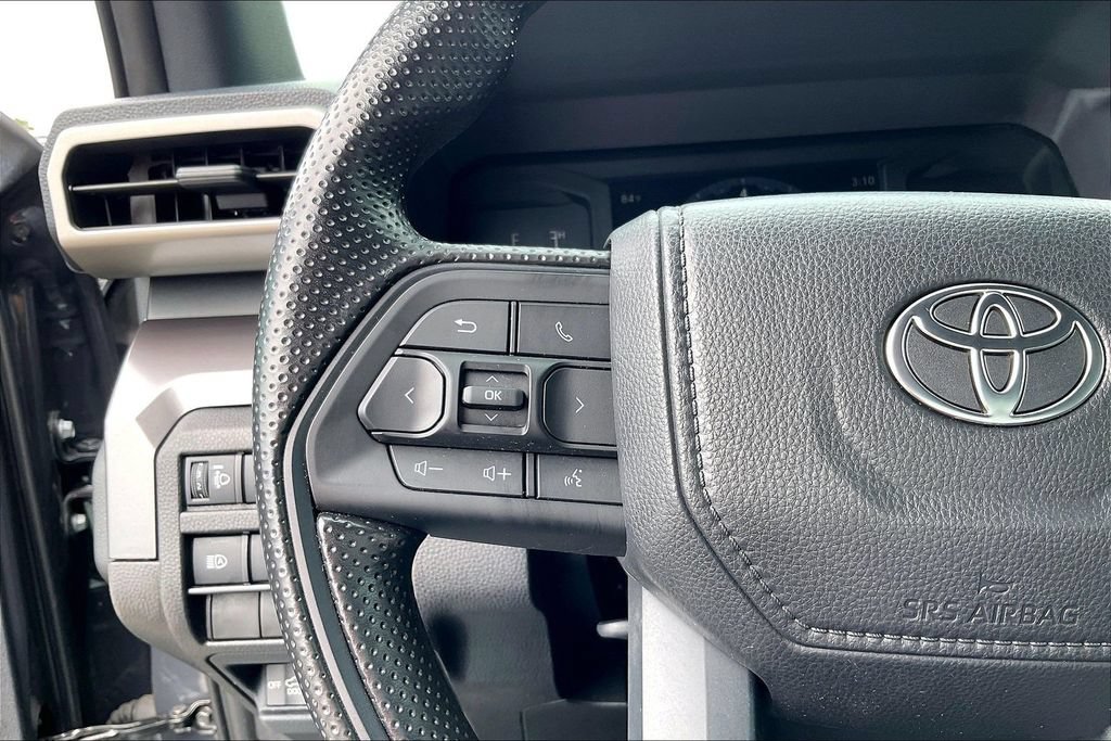Used 2025 Toyota Tacoma SR5 RWD image 22