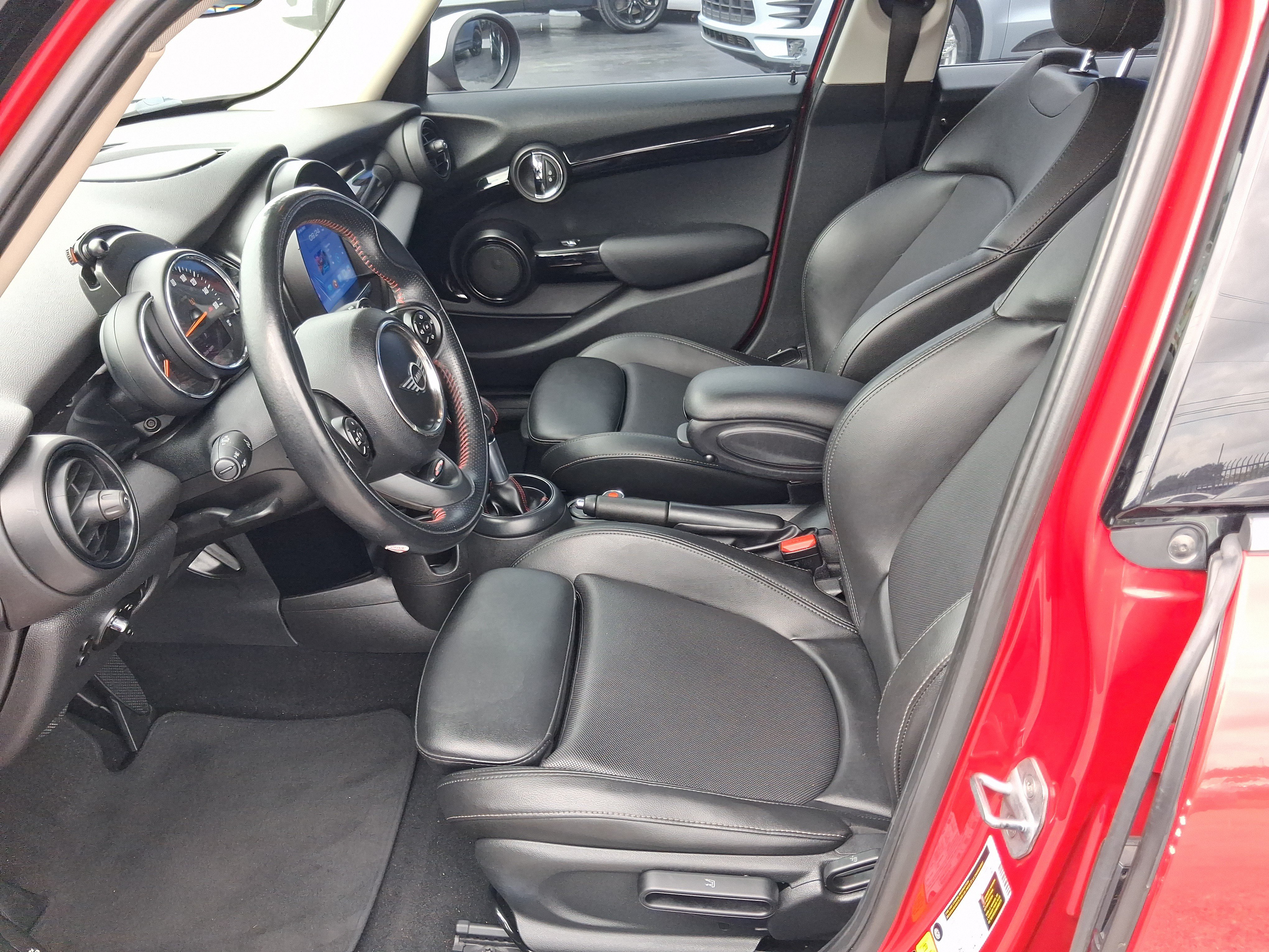 Used 2019 MINI Cooper S FWD image 10