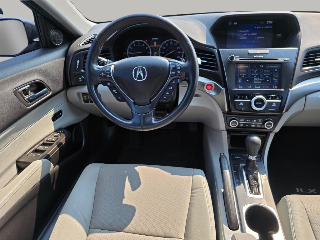 Used 2018 Acura ILX w/ Premium Package FWD image 3