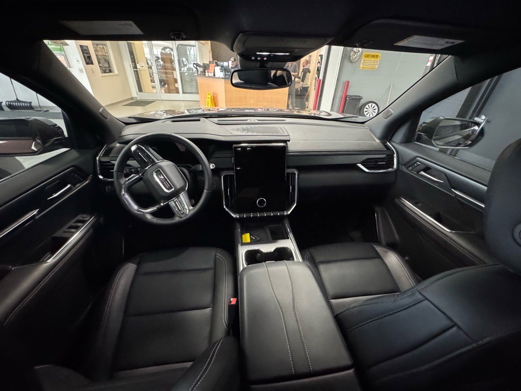 Used 2024 GMC Acadia Elevation w/ Black Edition image 13