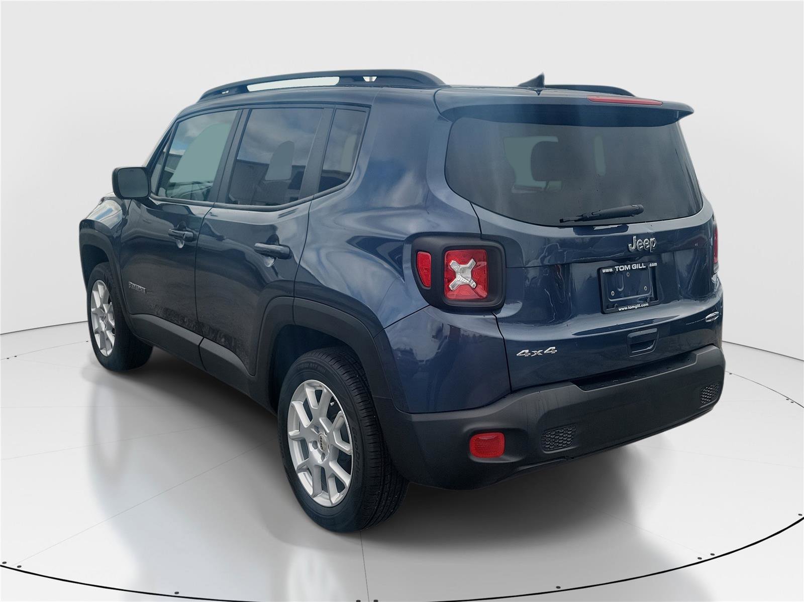 Used 2022 Jeep Renegade Latitude image 3