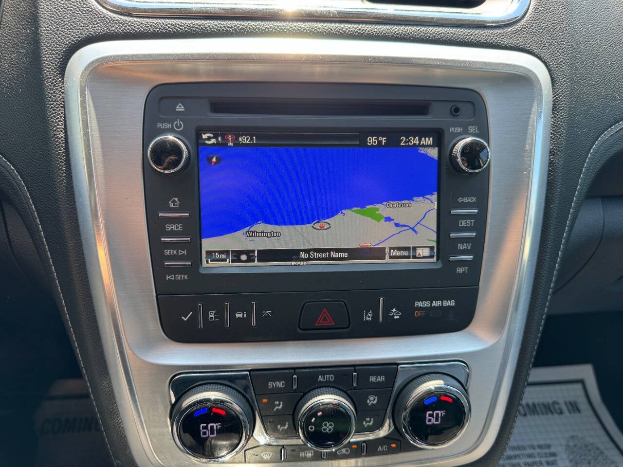 Used 2017 GMC Acadia Limited SLT AWD/4WD image 23