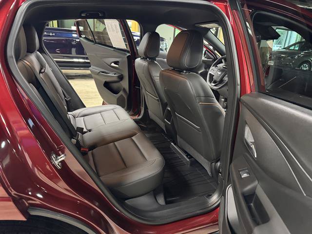 Certified 2025 Buick Envista Avenir FWD image 12