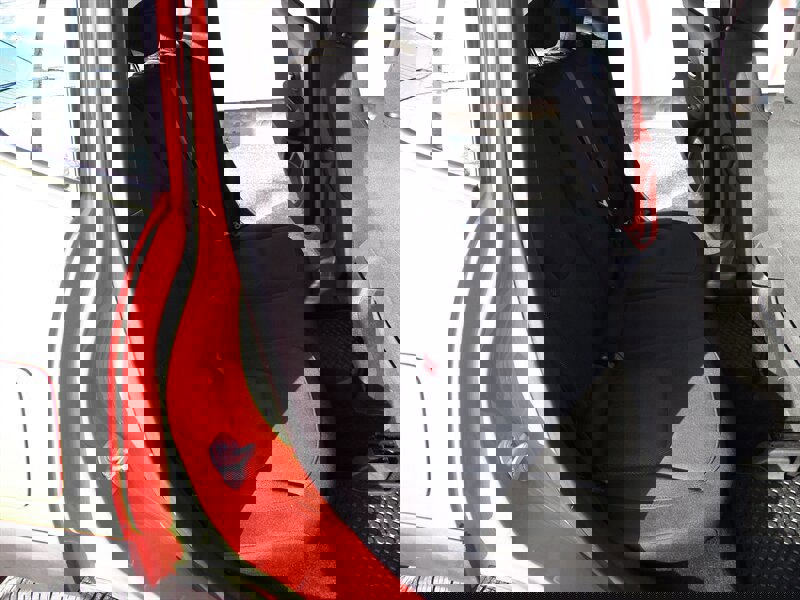 Used 2016 Jeep Renegade Latitude w/ Cold Weather Group image 9