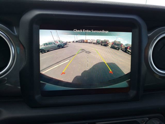 Used 2023 Jeep Wrangler Sahara w/ Cold Weather Group image 22