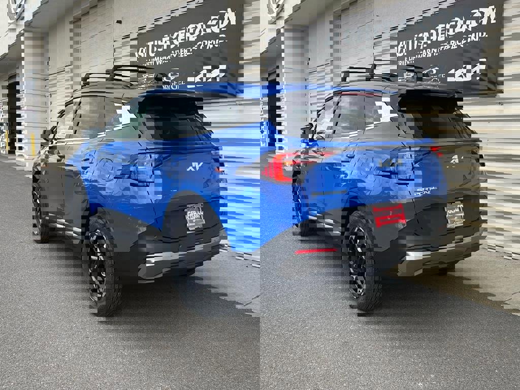 New 2026 Kia Sportage EX w/ EX Panorama Roof Package image 6