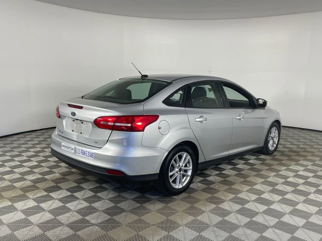Used 2016 Ford Focus SE w/ SE Power Seat Package image 15