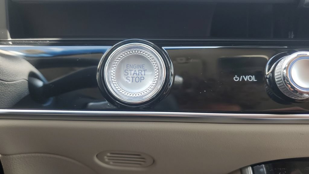 New 2027 Genesis GV70 2.5T Select AWD/4WD image 26