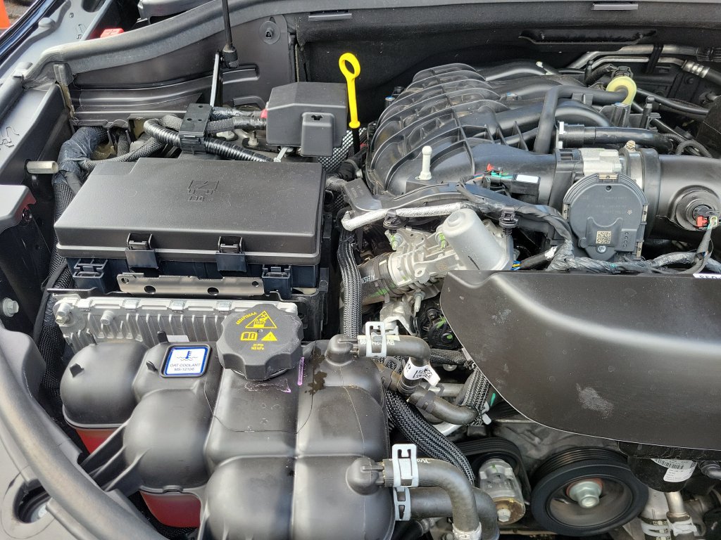 Used 2024 Dodge Durango GT AWD/4WD image 40