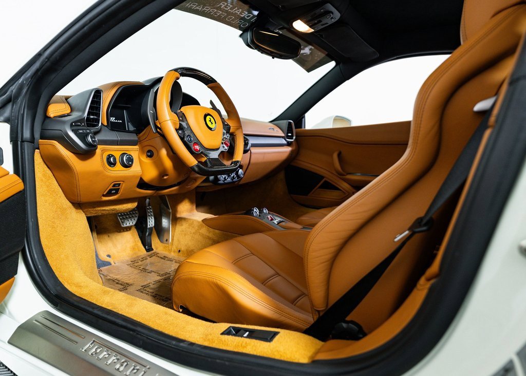 Used 2012 Ferrari 458 Italia Coupe image 15