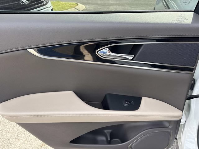 Certified 2022 Lincoln Nautilus AWD w/ Premium Package image 19