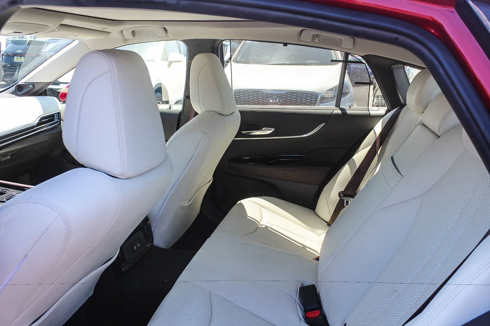 Used 2021 Toyota Mirai RWD image 24