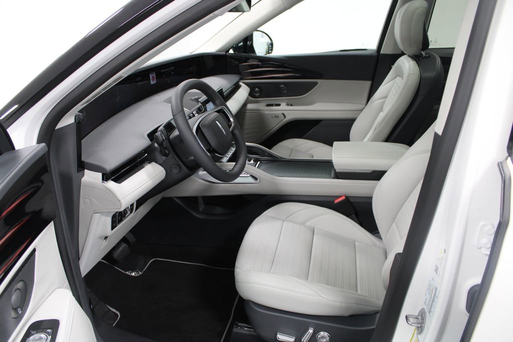 New 2026 Lincoln Nautilus Reserve image 21