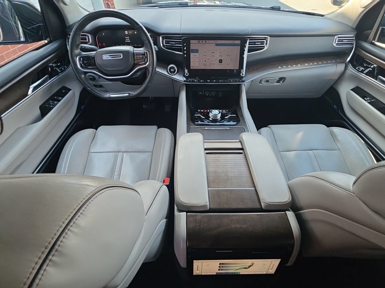 Used 2022 Jeep Grand Wagoneer Series II w/ Convenience Group III AWD/4WD image 42
