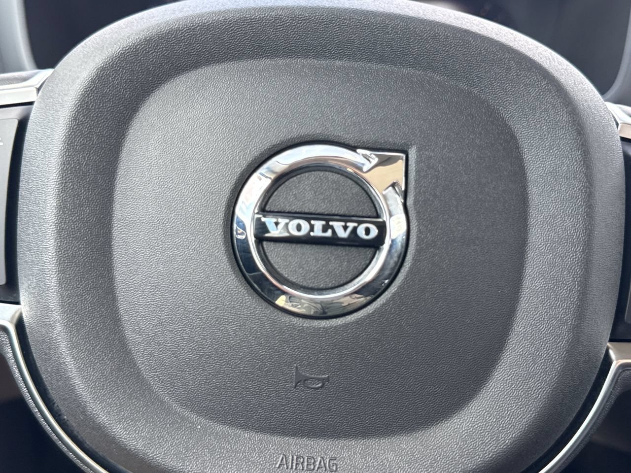 Used 2024 Volvo S60 B5 Core FWD image 25