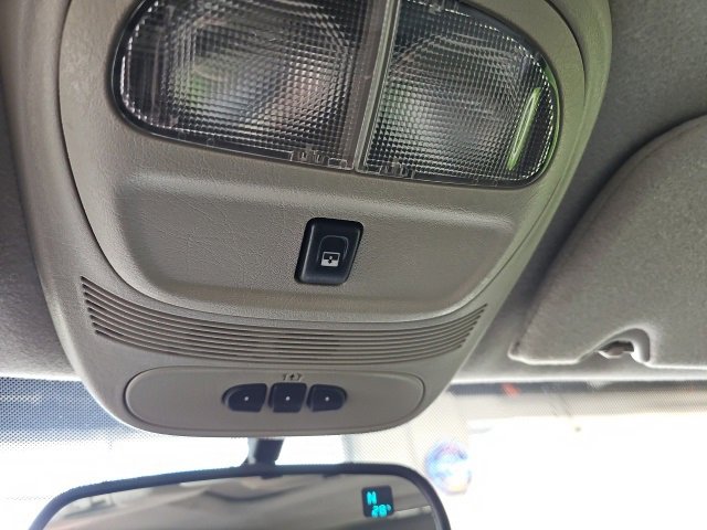 Used 2007 GMC Envoy SLE image 17