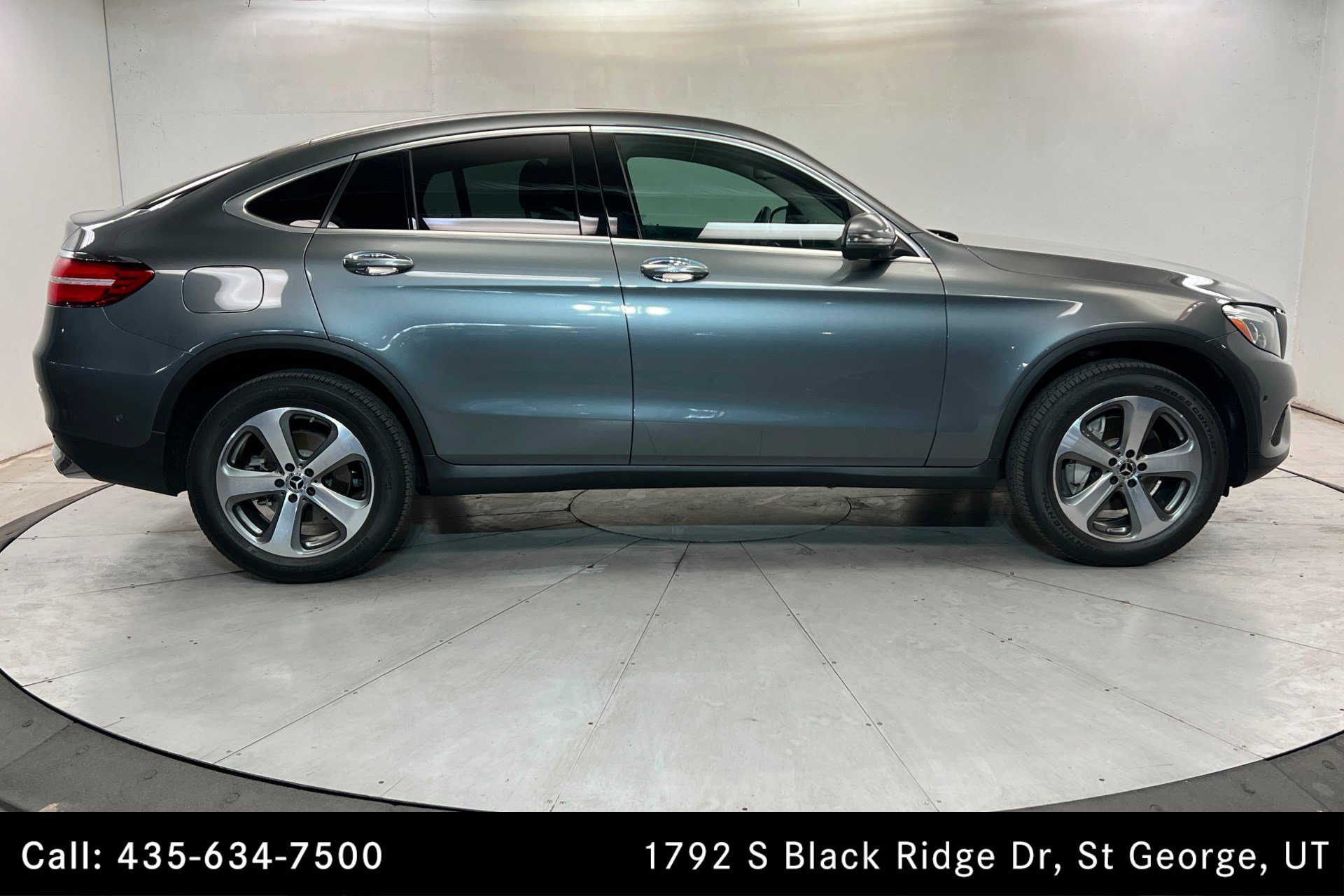 Used 2017 Mercedes-Benz GLC 300 4MATIC Coupe image 6