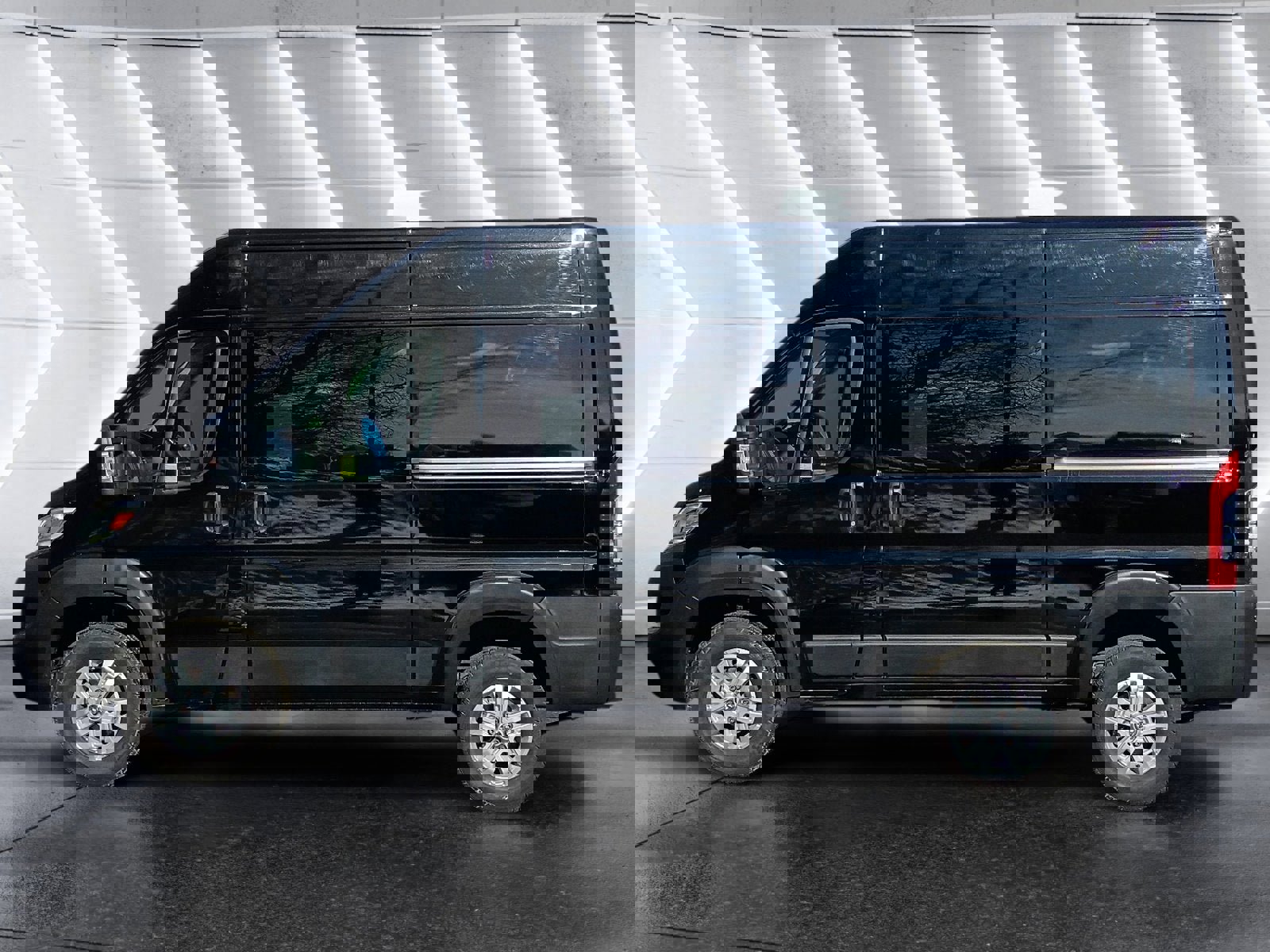 Used 2023 RAM ProMaster 1500 w/ LED Premium image 3