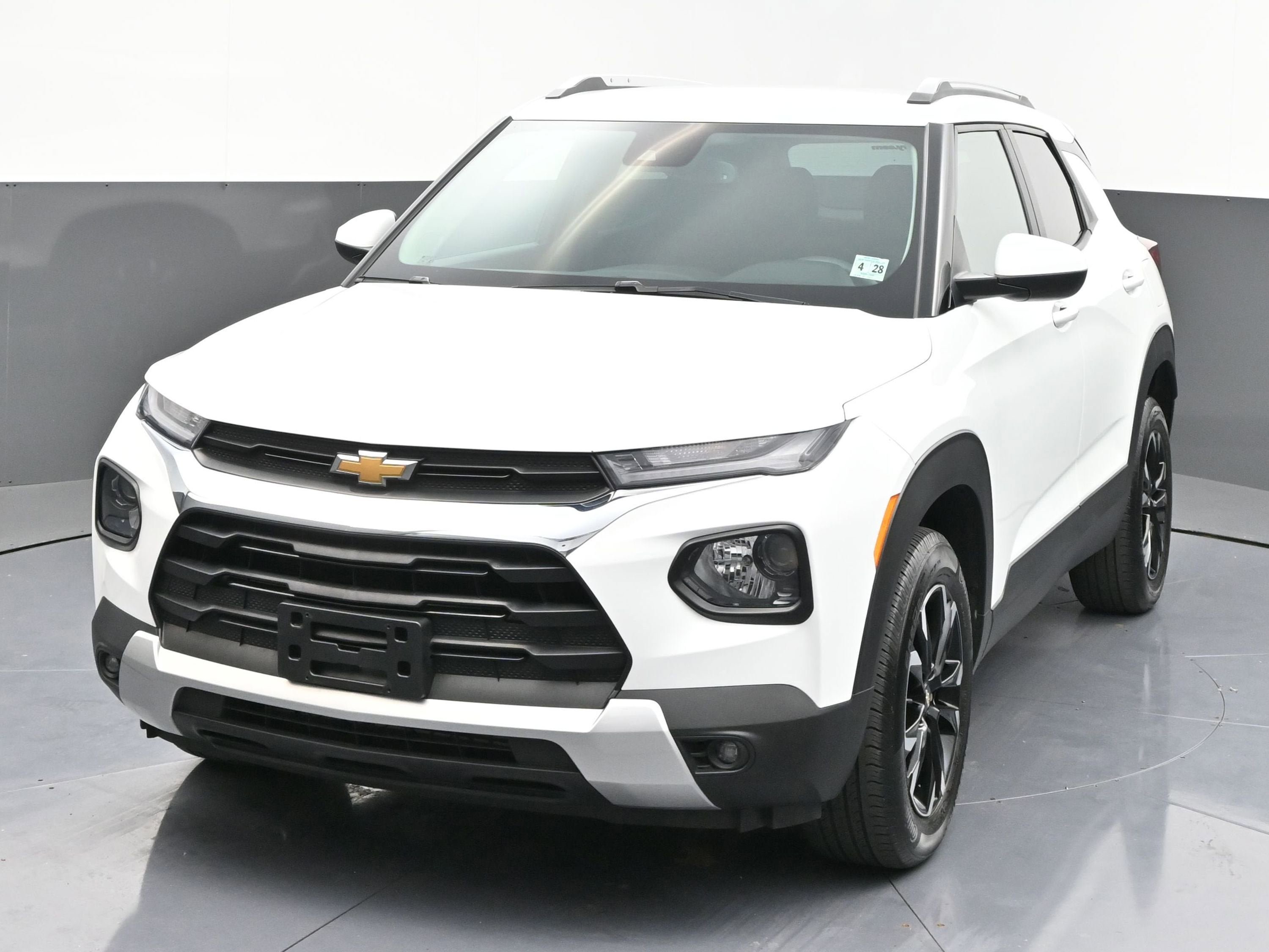 Certified 2023 Chevrolet TrailBlazer LT w/ Convenience Package AWD/4WD image 3