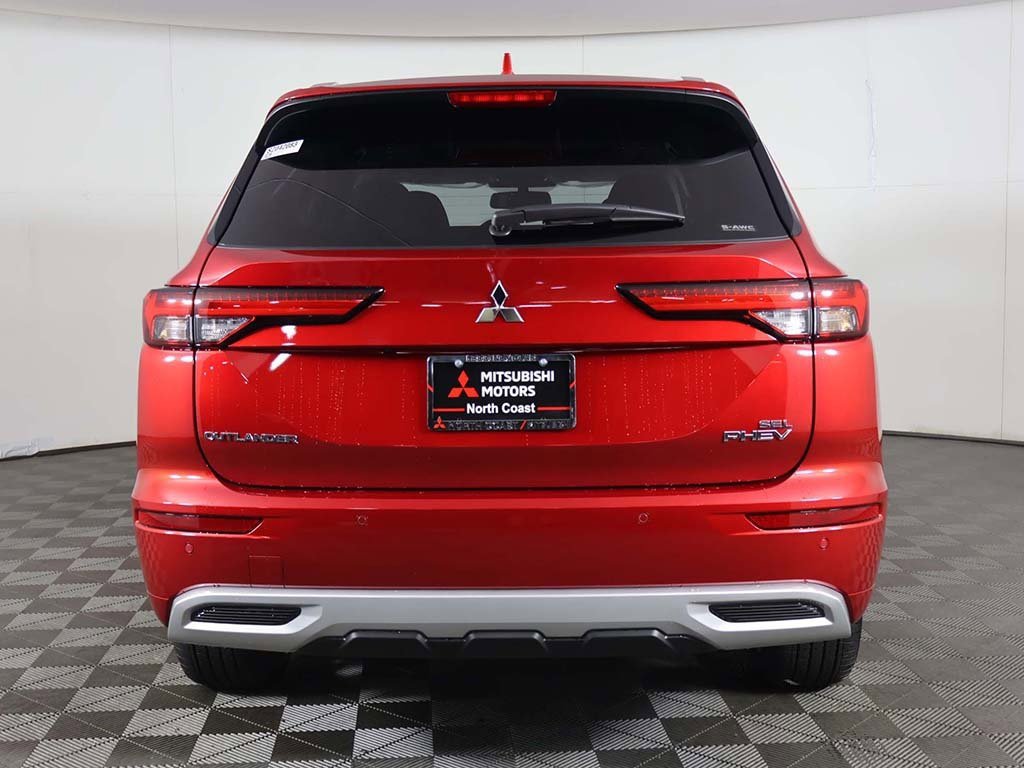 New 2025 Mitsubishi Outlander SEL image 15