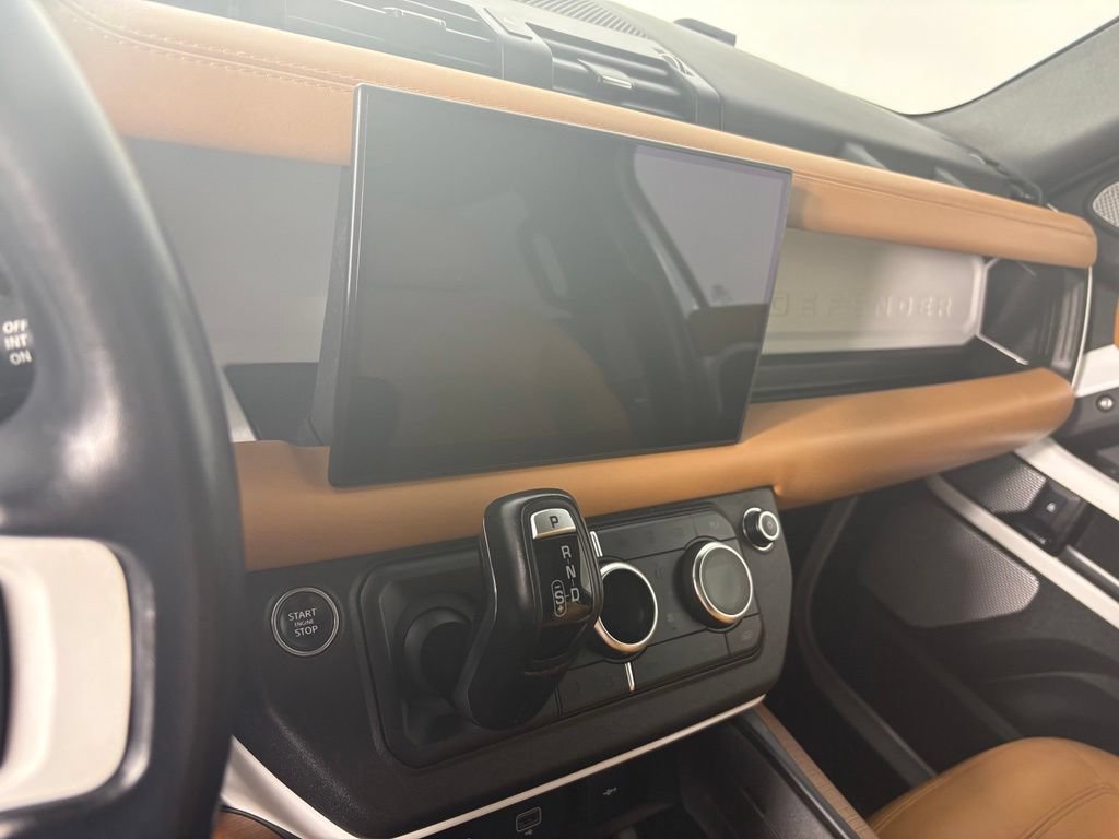 Used 2023 Land Rover Defender 130 SE AWD/4WD image 14