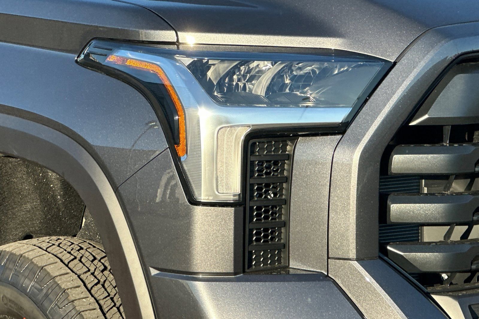 New 2026 Toyota Tundra SR5 AWD/4WD image 28