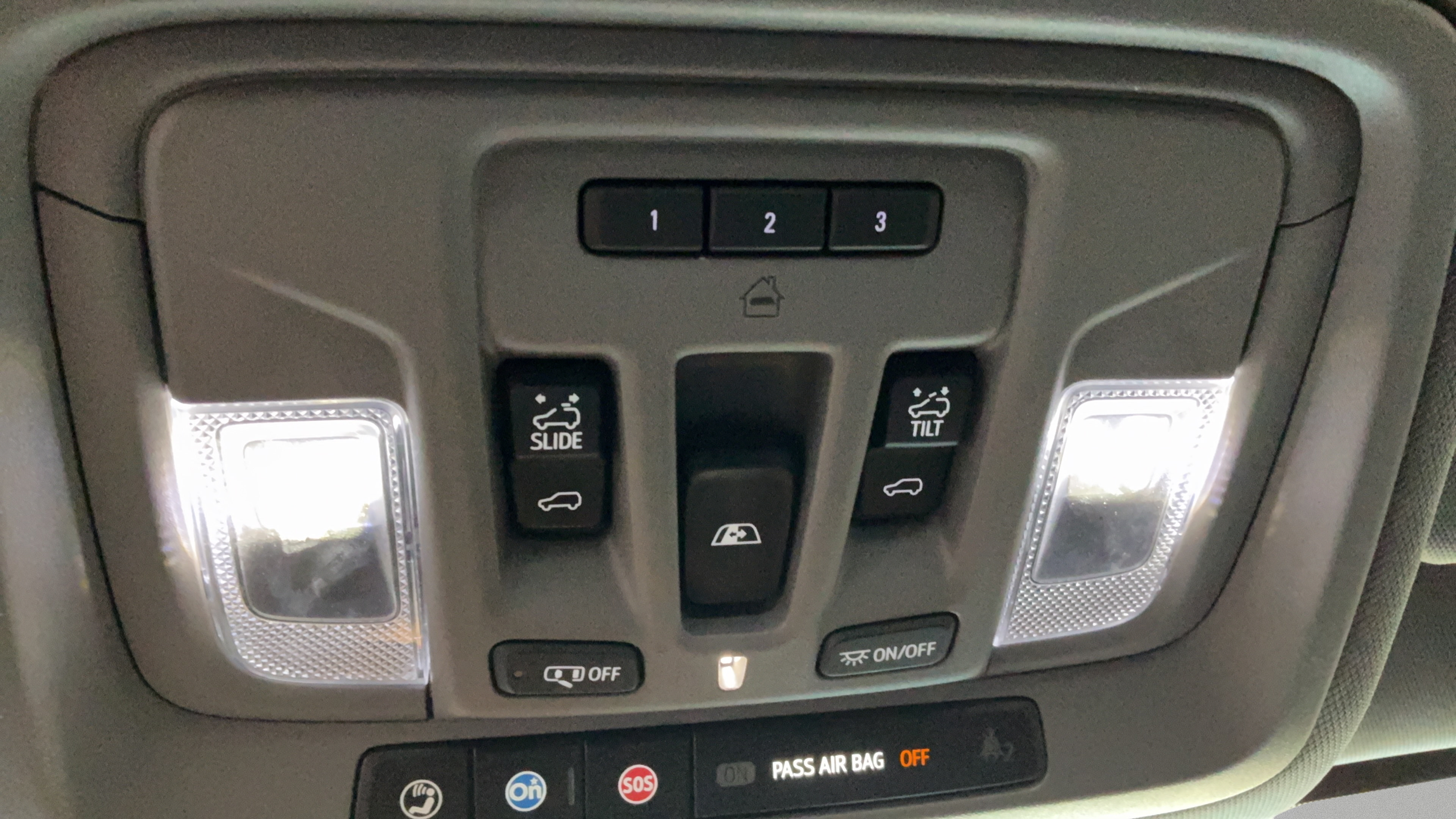 Used 2022 Chevrolet Silverado 1500 LT Trail Boss w/ Convenience Package II AWD/4WD image 17