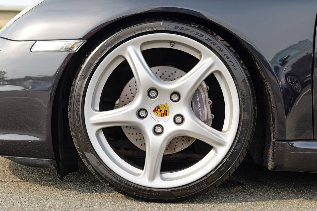 Used 2006 Porsche 911 Carrera RWD image 16