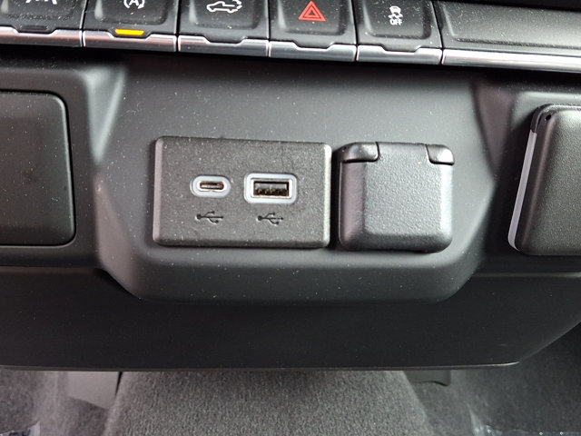 Certified 2023 Chevrolet Silverado 1500 Custom AWD/4WD image 22