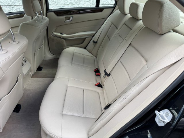 Used 2014 Mercedes-Benz E 350 4MATIC Sedan w/ Premium 1 Package image 7