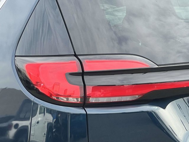 Certified 2024 Chrysler Pacifica Select image 8